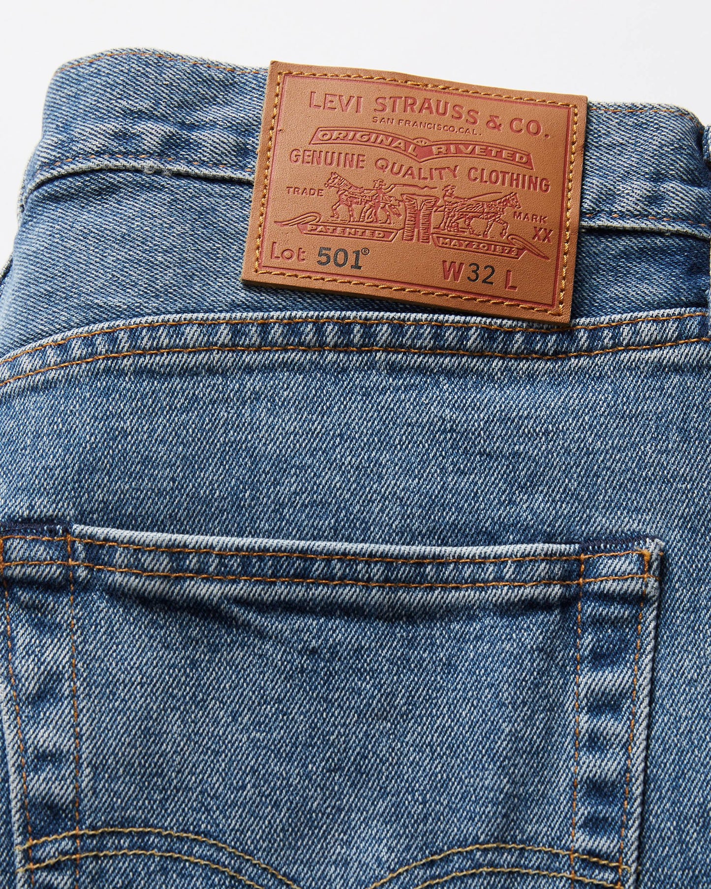 Levi's 501 Original Shorts 9AM on Battery