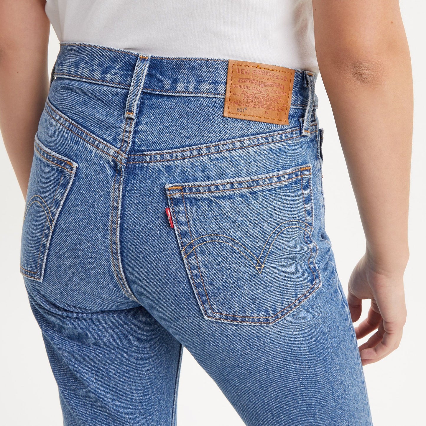Levi's 501 Crop Must Be Mine